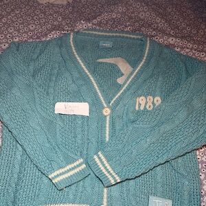 Taylor swift 1989 cardigan!